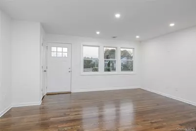 24 Woodbine Drive, Hicksville, NY 11801 - Photo 9