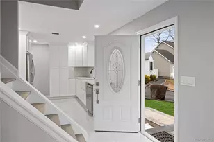 6 Grand Haven Ct, Commack, NY 11725 - Photo 3