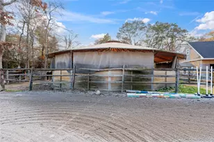 114 Sportsmen St, Central Islip, NY 11722 - Photo 17