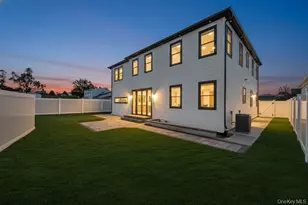 22 Chapel Ln, Levittown, NY 11756 - Photo 41