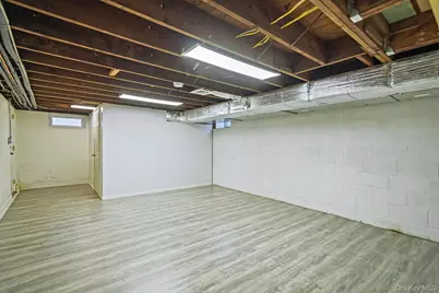 20 Pell Avenue, North Babylon, NY 11703 - Photo 23