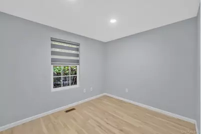 20 Pell Avenue, North Babylon, NY 11703 - Photo 19