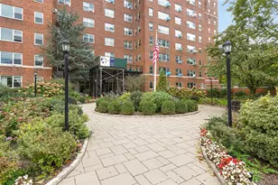 900 Palmer Rd, Bronxville, NY 10708 - Photo 13