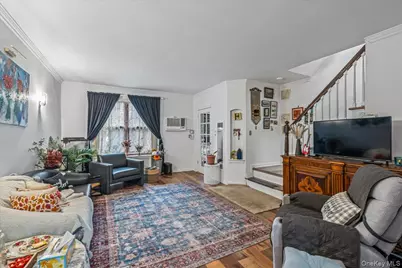 13928 Pershing Crescent, Jamaica, NY 11435 - Photo 5