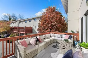 230 Glen St, Glen Cove, NY 11542 - Photo 9