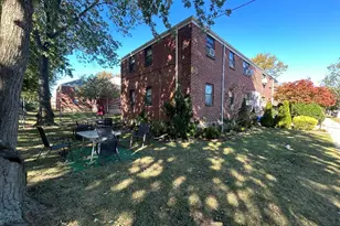 17-84 166, Whitestone, NY 11357 - Photo 37