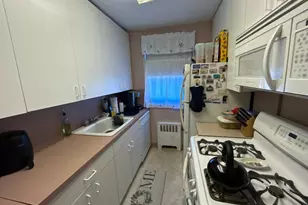 17-84 166, Whitestone, NY 11357 - Photo 3