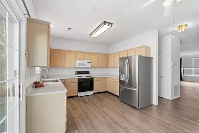 16 Autumn Drive, Nanuet, NY 10954 - Photo 13