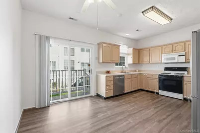 16 Autumn Drive, Nanuet, NY 10954 - Photo 11