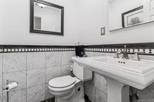 126 Andover Rd, Rockville Centre, NY 11570 - Photo 25