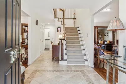 126 Andover Road, Rockville Centre, NY 11570 - Photo 3