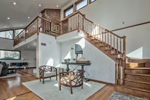 4 Sloanes Ct, Sands Point, NY 11050 - Photo 7