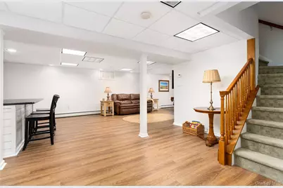 80 Washington Heights Avenue, Hampton Bays, NY 11946 - Photo 19