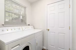 80 Washington Heights Ave, Hampton Bays, NY 11946 - Photo 15