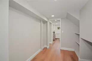 5 Ganna Ln, Huntington Station, NY 11746 - Photo 11