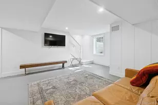 4 Morris Ct, Westhampton Beach, NY 11978 - Photo 21