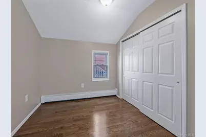 22 W 10th Road, Broad Channel, NY 11693 - Photo 13