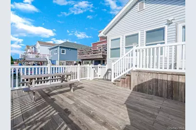 22 W 10th Road, Broad Channel, NY 11693 - Photo 19