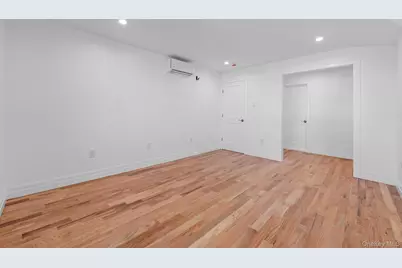 2118 Quimby Avenue, Bronx, NY 10473 - Photo 7