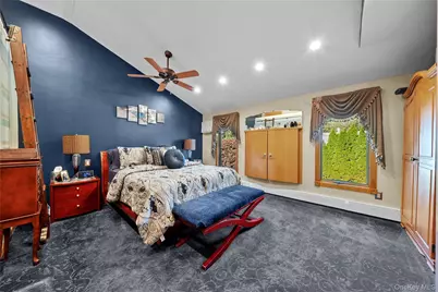 40 Stonywood Road, Commack, NY 11725 - Photo 11