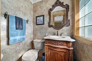 40 Stonywood Rd, Commack, NY 11725 - Photo 13