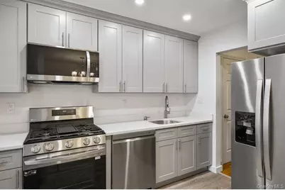 103 Wiltshire Road #D6, Scarsdale, NY 10583 - Photo 9