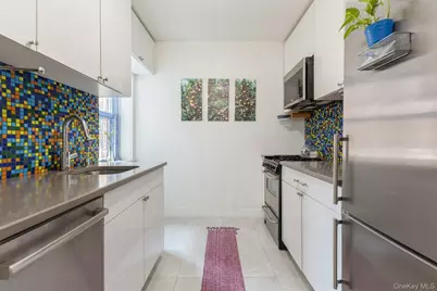 102-55 67th Drives #3, Forest Hills, NY 11375 - Photo 9