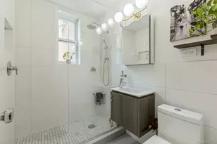 102-55 67th Dr, Forest Hills, NY 11375 - Photo 17