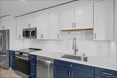 243 Sportsmans Avenue, Freeport, NY 11520 - Photo 7