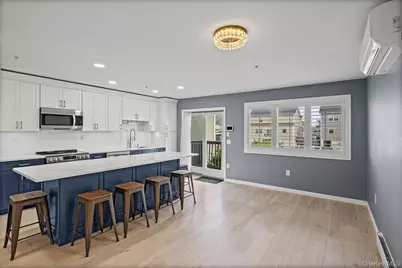 243 Sportsmans Avenue, Freeport, NY 11520 - Photo 3