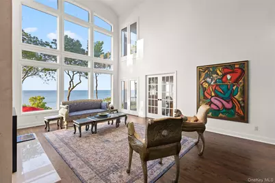 15 Stephans Path, Port Jefferson, NY 11777 - Photo 5