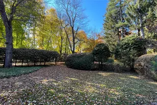 395 N Little Tor Rd, New City, NY 10956 - Photo 7