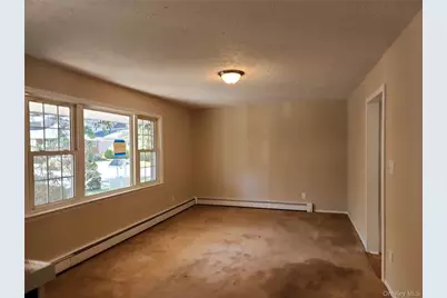 61 Pleasant Street, Huntington, NY 11743 - Photo 3