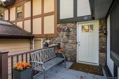 16 Sheffield Hill, Woodbury, NY 11797 - Photo 3