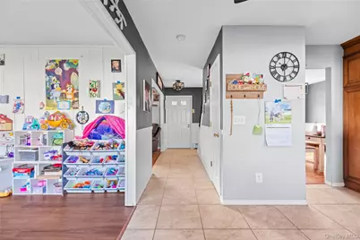 270 Singingwood Drive, Holbrook, NY 11741 - Photo 13