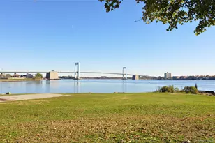 24 Magnolia Pl, Bronx, NY 10465 - Photo 31