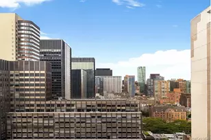 212 E 47th St, New York, NY 10017 - Photo 9