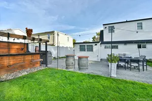 321 Brendan Ave, Massapequa, NY 11758 - Photo 31