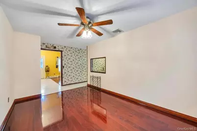 47 Evelyn Court, Manorville, NY 11949 - Photo 17