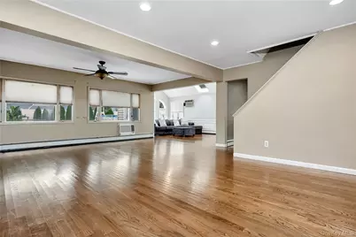 37 Angle Lane, Hicksville, NY 11801 - Photo 9