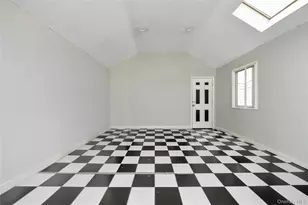 37 Angle Ln, Hicksville, NY 11801 - Photo 19