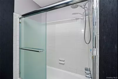 78 Hayloft Court, Huntington Station, NY 11746 - Photo 27