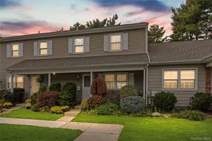 78 Hayloft Ct, Huntington Station, NY 11746 - Photo 3