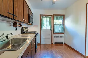 79-12 268th St, Floral Park, NY 11004 - Photo 9