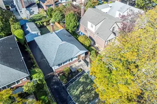 79-12 268th St, Floral Park, NY 11004 - Photo 27