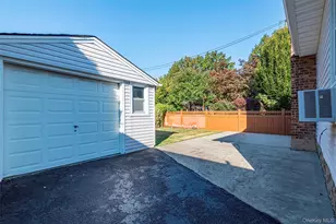 79-12 268th St, Floral Park, NY 11004 - Photo 25