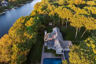 8 Fish Creek Ln, Remsenburg, NY 11960 - Photo 5