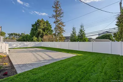 38 Eldorado Boulevard, Plainview, NY 11803 - Photo 9