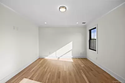 38 Eldorado Boulevard, Plainview, NY 11803 - Photo 31