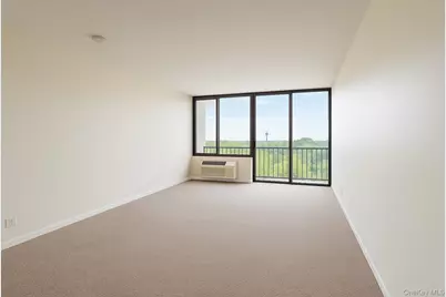 152-18 Union Turnpike #9P, Kew Gardens, NY 11367 - Photo 5